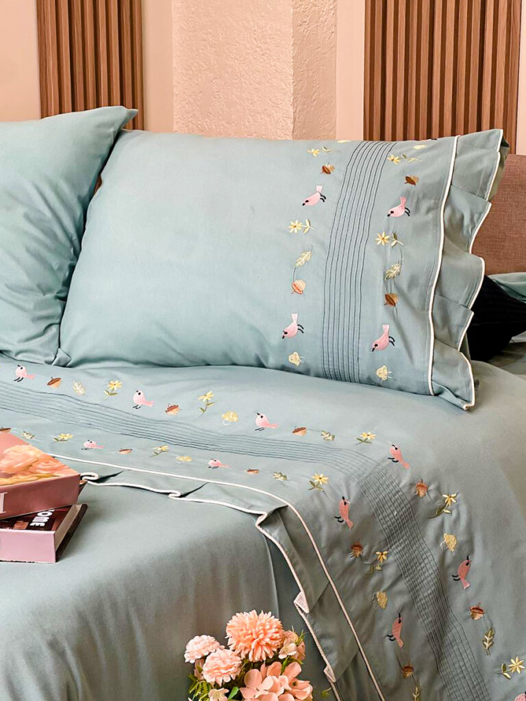 قائمة مفروشات عروسة