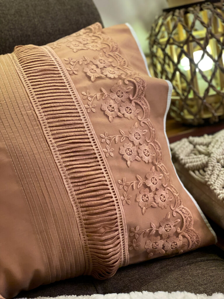 ملايات سرير للعرايس ملايات سرير للعرايس