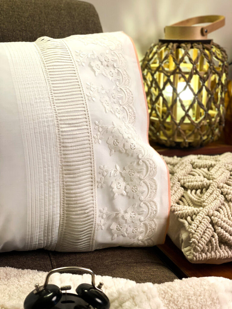 ما هي مستلزمات العروسة من المفروشات؟