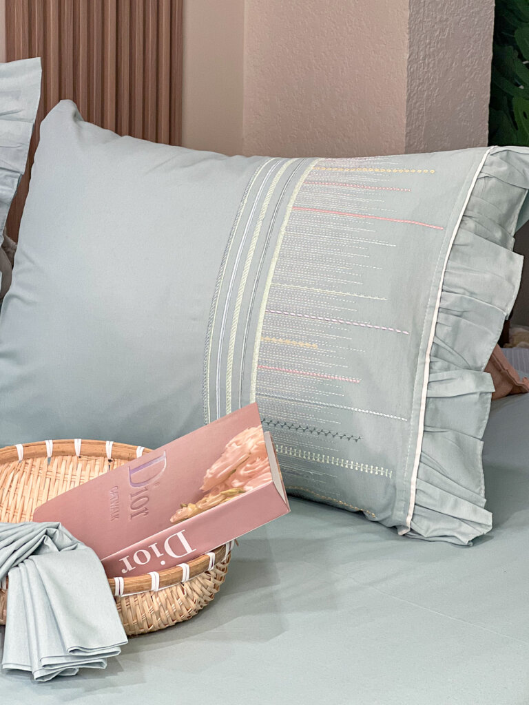 اشكال اطقم ملايات سرير