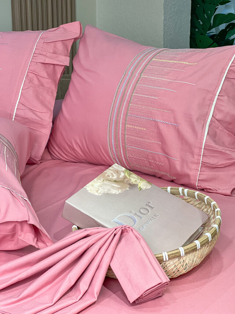 مفروشات العروسة بالكامل مفروشات العروسة بالكامل