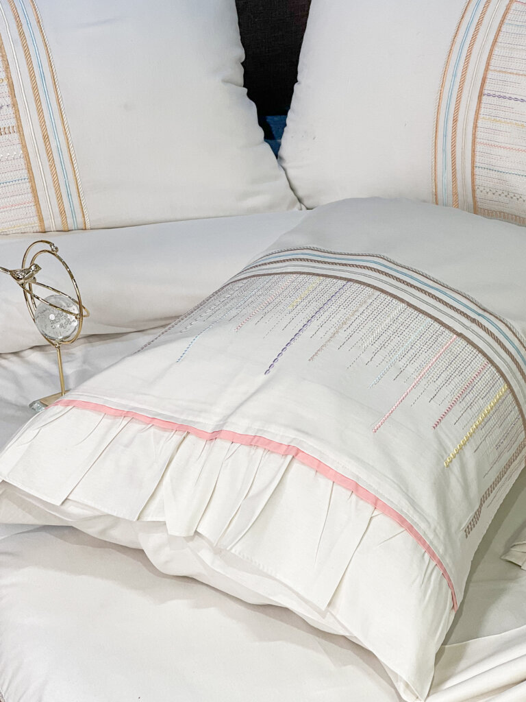 مفروشات العروسة بالكامل