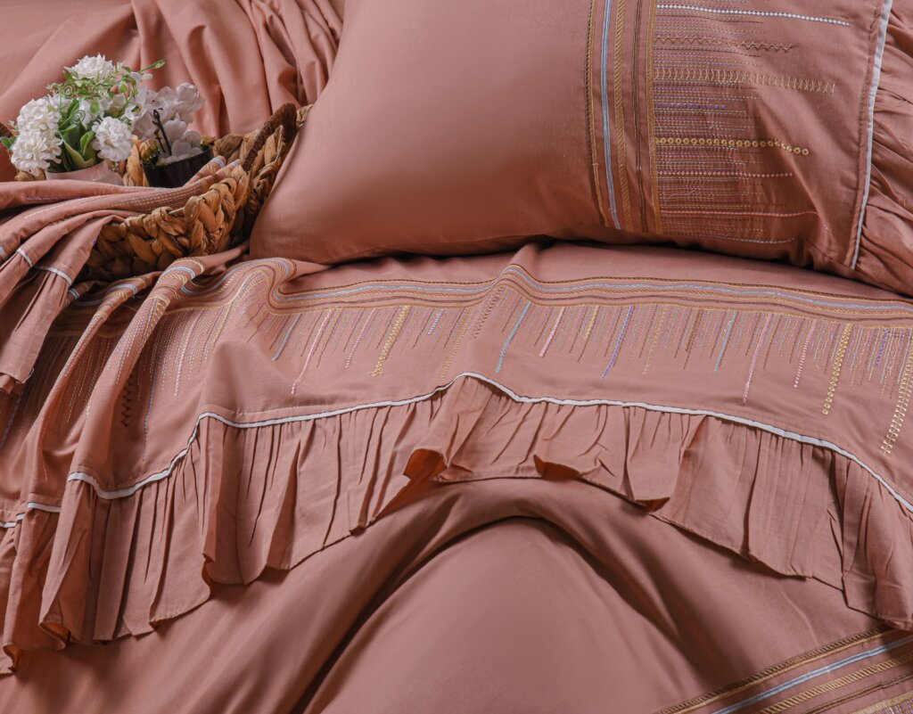 أفضل تشكيلات مفروشات غرف النوم 2025